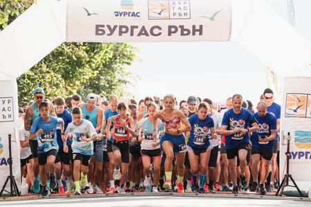 Хейтъри, подгответе клавиатурите: Утре Бургас затваря улици за рекордните 1100 бегачи