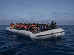 Трагедия край Гавдос: 25 мигранти изчезнаха в морето, един е загинал