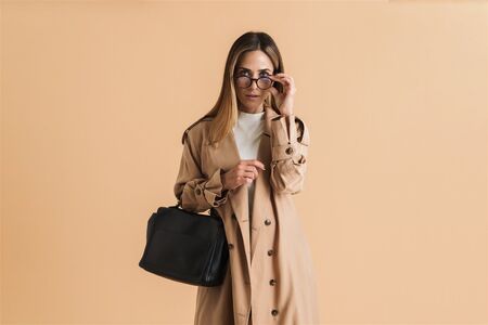 Защо дамска чанта е аксесоарът, който довършва визията?