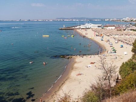 Жива верига блокира пътя Бургас-Варна край Кошарица в петък