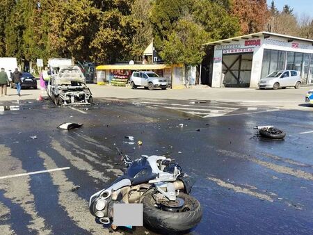 Три катастрофи за два часа в Бургаско: Велосипедист, украинец с тротинетка и жена са ранени