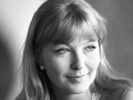 Отиде си Марина Влади - актрисата, която остана завинаги свързана с Владимир Висоцки