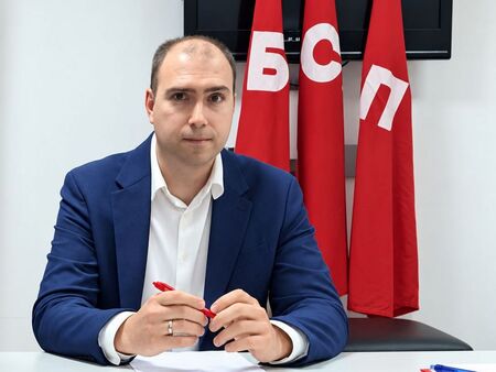 Васил Иванов пребори Николай Тишев за областен лидер на БСП