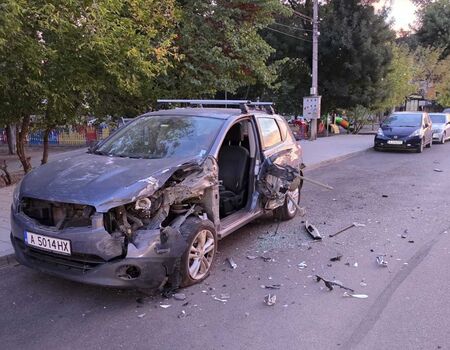 Пиян украинец с Ауди предизвика страшно автомеле в Сарафово, по чудо няма жертви