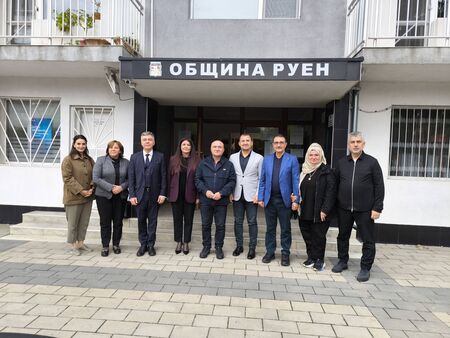 Турски депутати посетиха Руен след заседание на ПАЧИС в Бургас