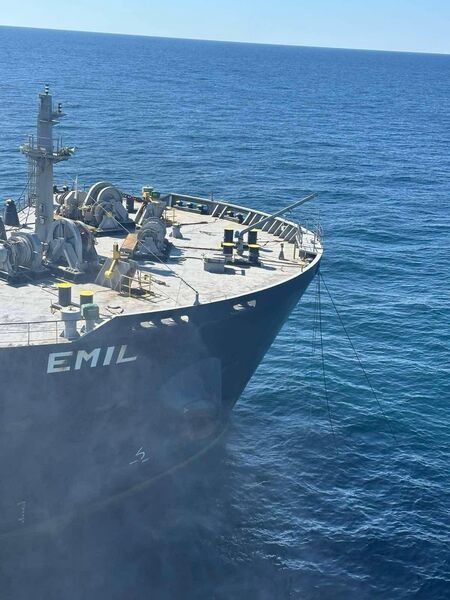Повреденият от руски дрон кораб EMIL дрейфува към български води, ВВС го откриха край Шабла