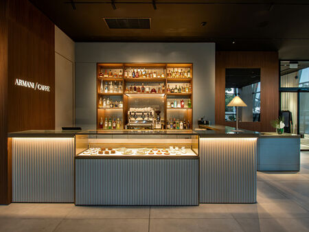 EMPORIO ARMANI официално откри новия си магазин и ARMANI/CAFFÈ В Бургас