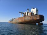 Стоян Димитров: Под водата корпусът е здрав, установена е само малка цепнатина на около метър и половина над водолинията