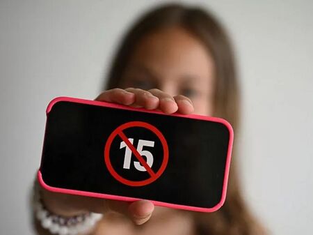 Турция реже социалните мрежи за деца: Под 15 години - без TikTok, Instagram и YouTube