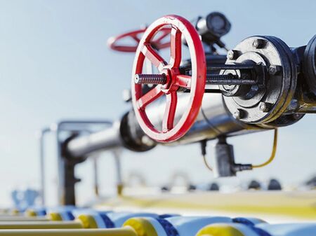 Европа бие рекорд по руски LNG точно преди забраната: €7,88 млрд. потекоха към „Ямал“