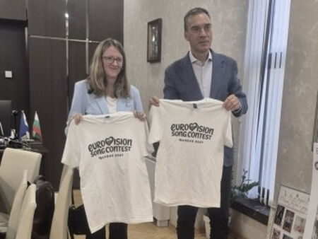 Висш дипломат е в Бургас заради Евровизия