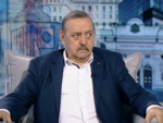 Професорът напомни, че вирусната инфекция удря рязко - с температура, силна отпадналост и мускулни болки само за часове
