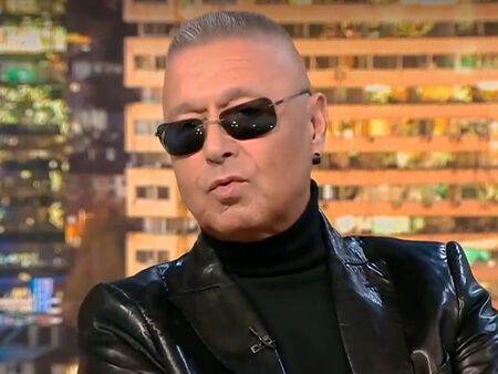Наричали го Малката Лили
