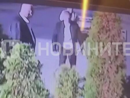 Появи се ВИДЕО на заподозрените за убийството на Слави Бинев! Самият той ги посреща в дома си