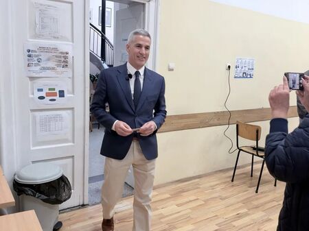 Андрей Гюров: България е изправена пред избор между две посоки – миналото на страха или бъдещето на децата ни