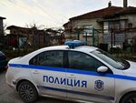 Кървава вражда между два рода пред изборна секция! Потрошиха кола и пребиха полицай
