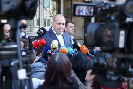 Румен Радев: Тези избори за сглобкаджиите са битка за оцеляване