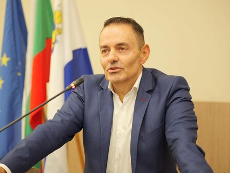 Веселин Пренеров: Свалихме летвата за почетните граждани на Бургас