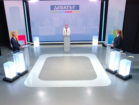 Йотова и Гюров вече са очи в очи! Започна решаващият дебат за президентския пост (ОБНОВЯВА СЕ)